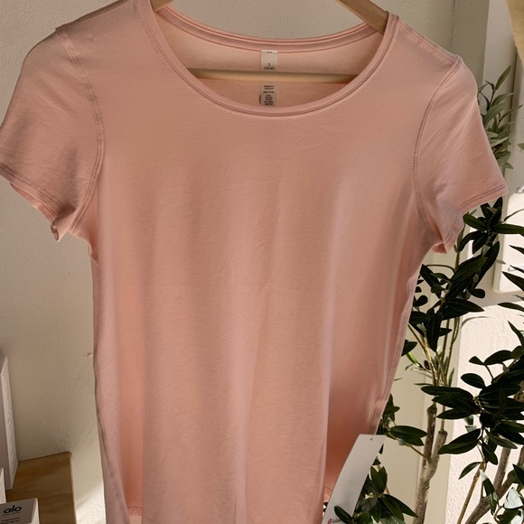 LULULEMON T-SHIRT - Picture 2 of 4